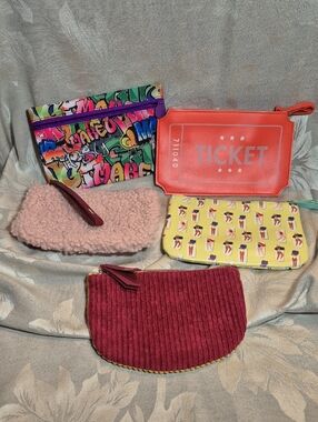 Ipsy Make-up Bags▪︎Set of Five